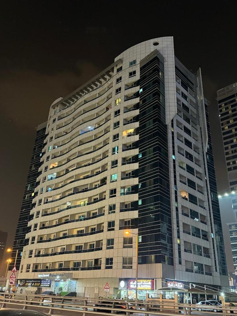 Elite Studio At Dubai Marina Bagian luar foto